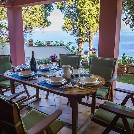La Vista E Bella Estate * Benitses (Corfu)